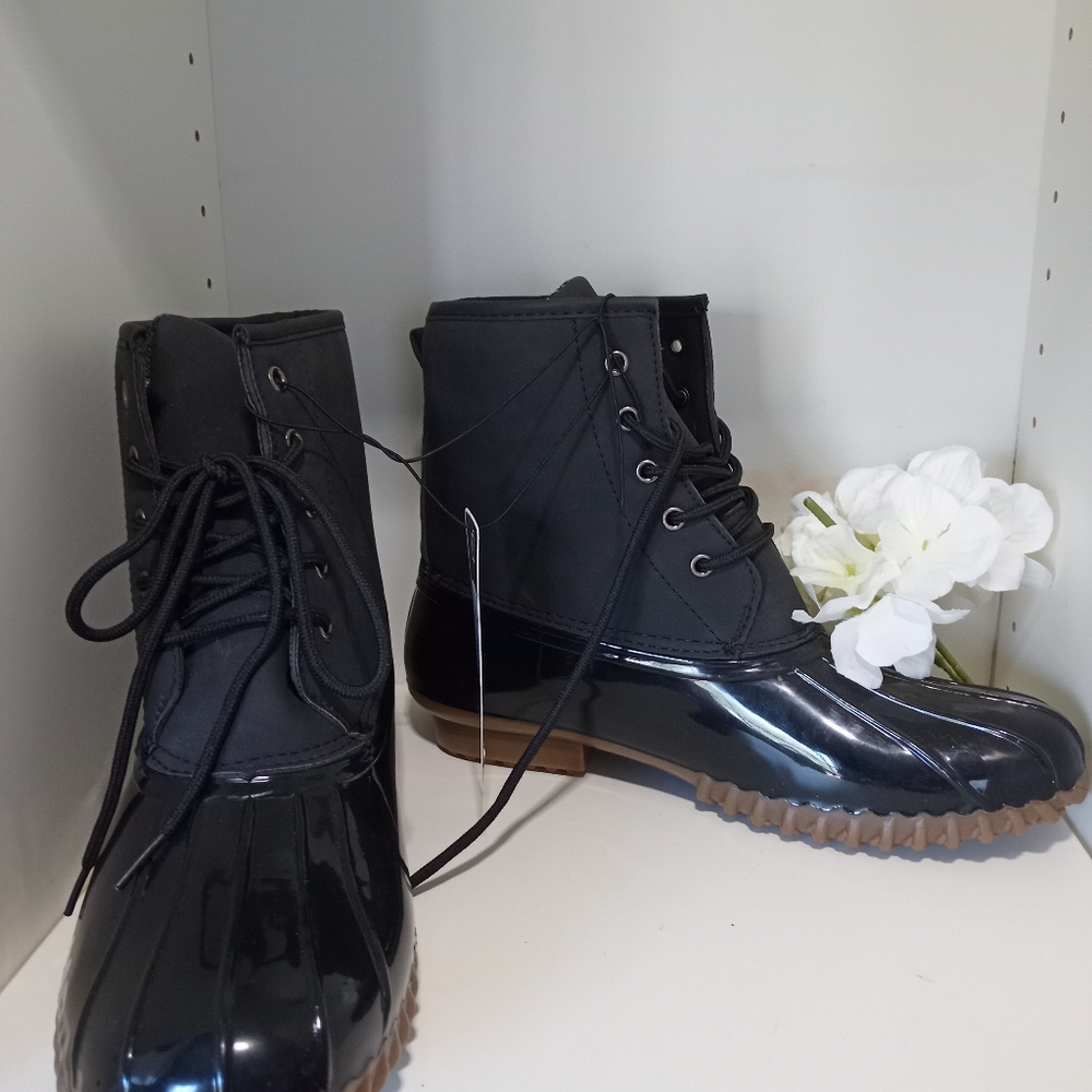NEW Charles Albert Vegan Leather Women’s Gardening Rain Duck Boots Boots SZ 10